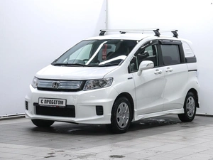 Минивэн Honda Freed 2013 года, 1249000 рублей, Красноярск