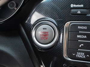 Седан Kia Rio 2015 года, 1280000 рублей, Тюмень