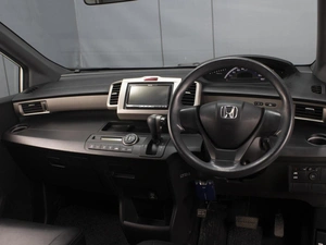 Минивэн Honda Freed 2011 года, 1260000 рублей, Омск