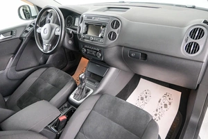 Внедорожник Volkswagen Tiguan 2014 года, 1669000 рублей, Красноярск