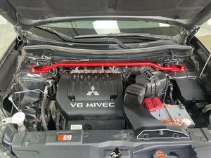 Внедорожник Mitsubishi Outlander 2015 года, 2370000 рублей, Красноярск