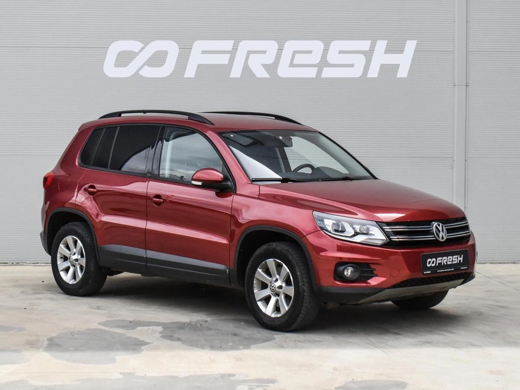 Внедорожник Volkswagen Tiguan 2013 года, 1520000 рублей, Краснодар