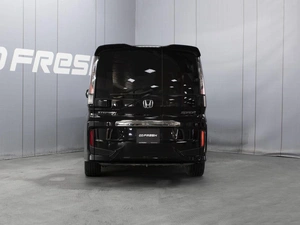 Минивэн Honda Stepwgn Spada 2015 года, 1830000 рублей, Омск