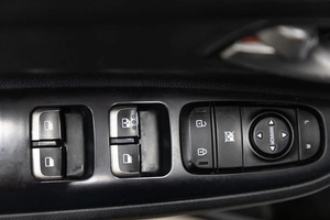 Хетчбэк Kia Rio X-Line 2018 года, 1089000 рублей, Новосибирск