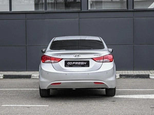 Седан Hyundai Avante 2011 года, 839000 рублей, Кирилловка