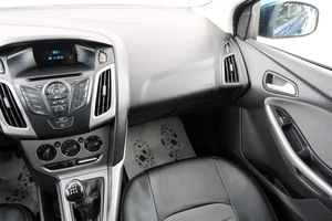 Хетчбэк Ford Focus 2013 года, 829000 рублей, Красноярск