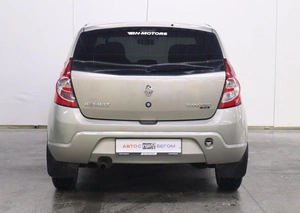 Хэтчбек Renault Sandero 2010 года, 520000 рублей, Брянск