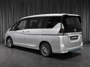 Минивэн Nissan Serena 2018 года, 2070000 рублей, Тюмень