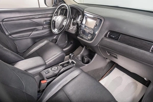 Внедорожник Mitsubishi Outlander 2016 года, 2259000 рублей, Томск