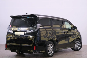 Минивэн Toyota Vellfire 2020 года, 5049000 рублей, Омск
