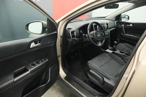 Внедорожник Kia Sportage 2017 года, 1950000 рублей, Курск
