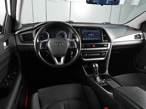 Седан Hyundai Sonata 2019 года, 1650000 рублей, Ростов-на-Дону