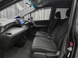 Минивэн Honda Freed 2011 года, 935000 рублей, Красноярск