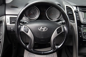 Хетчбэк Hyundai i30 2013 года, 849000 рублей, Оренбург
