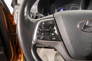 Седан Hyundai Solaris 2018 года, 1359000 рублей, Барнаул