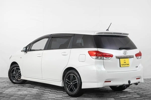 Минивэн Toyota Wish 2011 года, 1199000 рублей, Кемерово