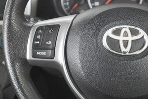 Хетчбэк Toyota Ractis 2012 года, 949000 рублей, Кемерово