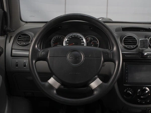 Хетчбэк Chevrolet Lacetti 2011 года, 560000 рублей, Омск