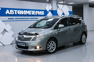 Минивэн Toyota Verso 2010 года, 1008000 рублей, Солонцы