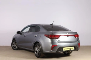 Седан Kia Rio 2019 года, 1699000 рублей, Новосибирск