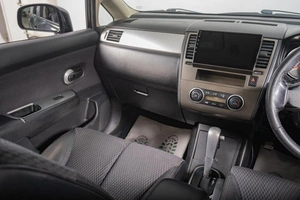 Хетчбэк Nissan Tiida 2012 года, 839000 рублей, Томск