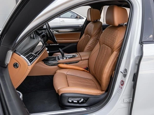Седан BMW 7 серия 2017 года, 3100000 рублей, Краснодар