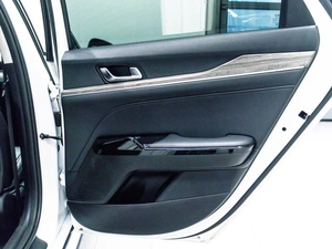 Седан Kia K5 2022 года, 2990000 рублей, Красноярск