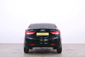 Седан Hyundai Elantra 2012 года, 859000 рублей, Омск