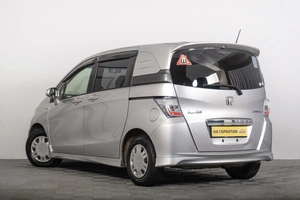 Минивэн Honda Freed 2012 года, 999000 рублей, Томск