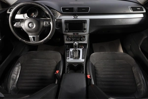 Седан Volkswagen Passat 2011 года, 1179000 рублей, Новосибирск