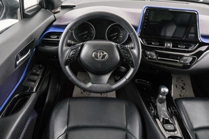 Внедорожник Toyota C-HR 2020 года, 2799000 рублей, Красноярск
