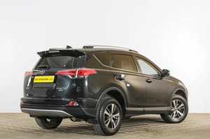 Внедорожник Toyota RAV4 2016 года, 2419000 рублей, Тюмень