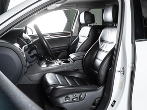 Внедорожник Volkswagen Touareg 2014 года, 2290000 рублей, Волгоград