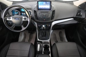 Внедорожник Ford Kuga 2016 года, 1599000 рублей, Омск