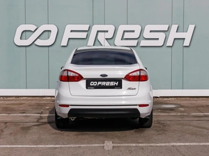Седан Ford Fiesta 2015 года, 895000 рублей, Большой Сочи