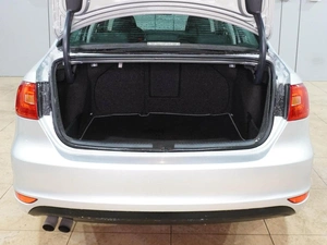 Седан Volkswagen Jetta 2012 года, 1030000 рублей, Воронеж