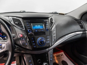 Седан Hyundai i40 2016 года, 1405000 рублей, Красноярск