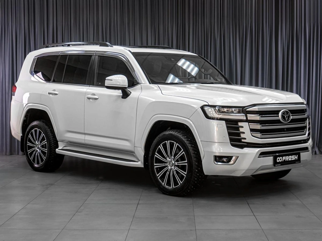 Внедорожник Toyota Land Cruiser 2023 года, 12279000 рублей, Тюмень