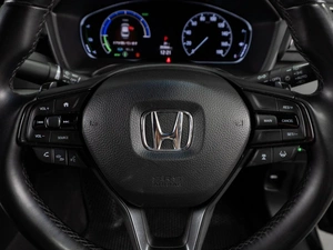 Седан Honda Insight 2018 года, 1850000 рублей, Тюмень