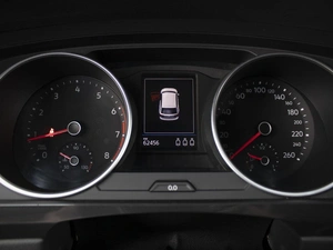 Внедорожник Volkswagen Tiguan 2018 года, 3390000 рублей, Омск