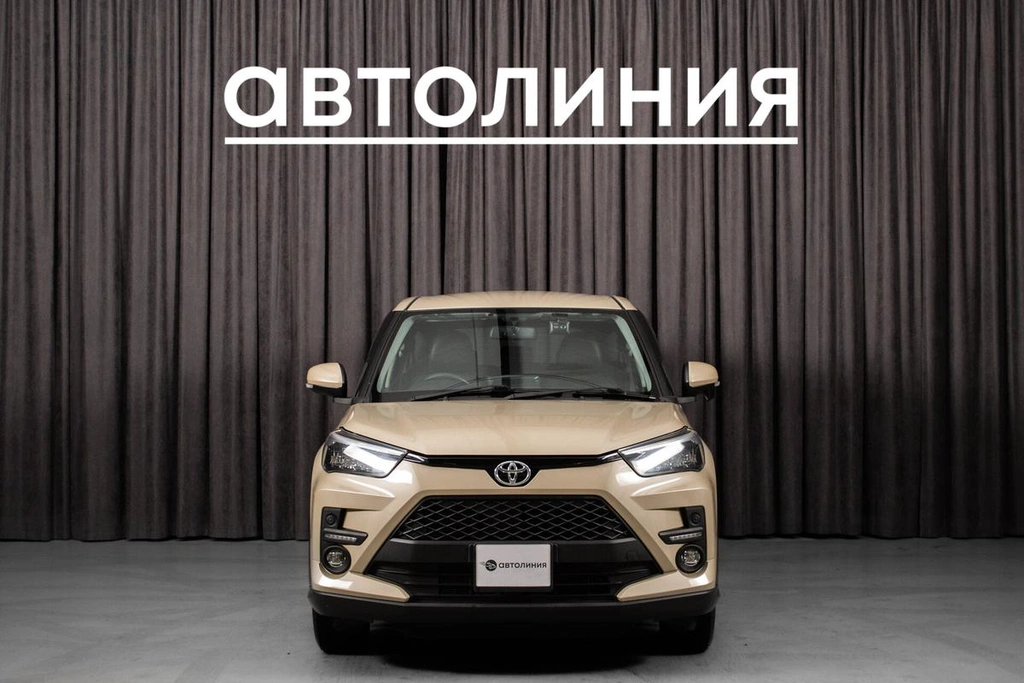 Внедорожник Toyota Raize 2020 года, 1720000 рублей, Красноярск