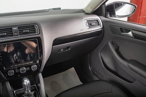 Седан Volkswagen Jetta 2018 года, 1579000 рублей, Томск