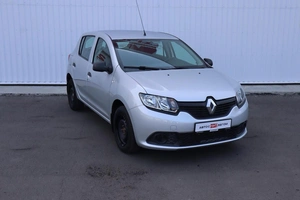 Хэтчбек Renault Sandero 2018 года, 990000 рублей, Брянск
