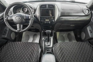 Внедорожник Toyota RAV4 2004 года, 789000 рублей, Барнаул