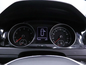 Универсал Volkswagen Golf 2015 года, 1300000 рублей, Красноярск