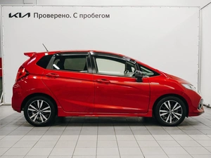 Хетчбэк Honda Fit 2017 года, 1079000 рублей, Красноярск
