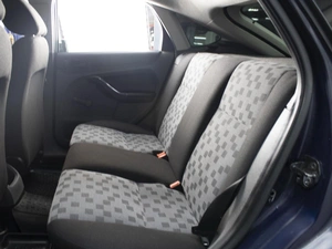Хетчбэк Ford Focus 2005 года, 310000 рублей, Омск