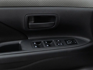 Внедорожник Mitsubishi Outlander 2016 года, 1879050 рублей, Москва