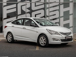 Седан Hyundai Solaris 2015 года, 960000 рублей, Краснодар