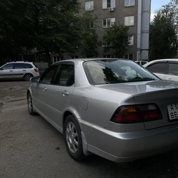 Седан Honda Accord 1999 года, 610000 рублей, Красноярск